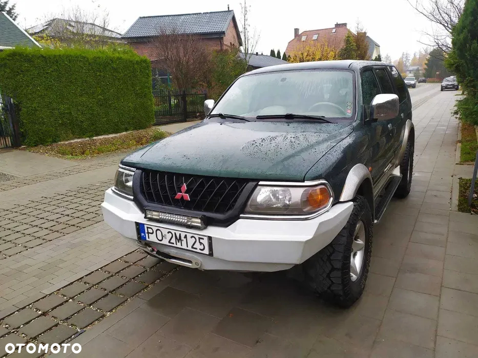 Mitsubishi Pajero Sport - 3