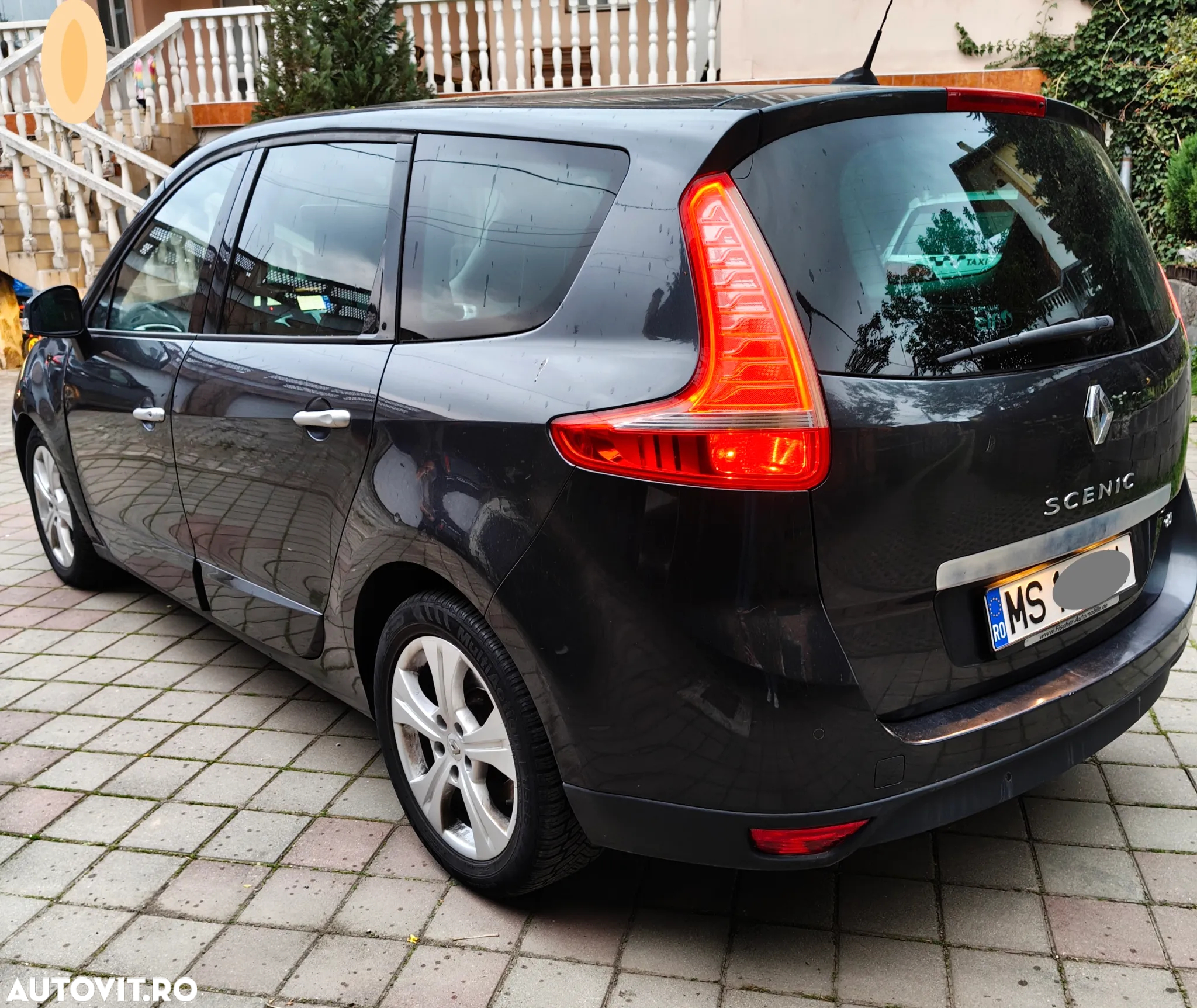 Renault Grand Scenic 1.9dCi Privilege - 4
