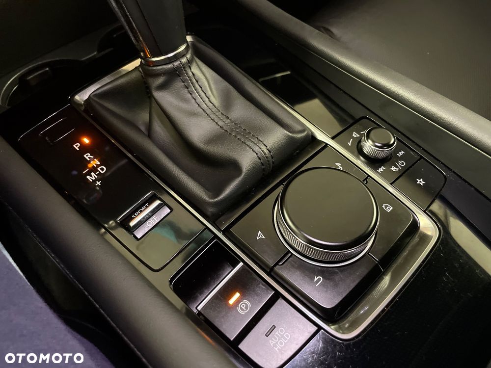 Mazda 3 e-SKYACTIV-G 122 M HYBRID DRIVE EXCLUSIVE-LINE - 24