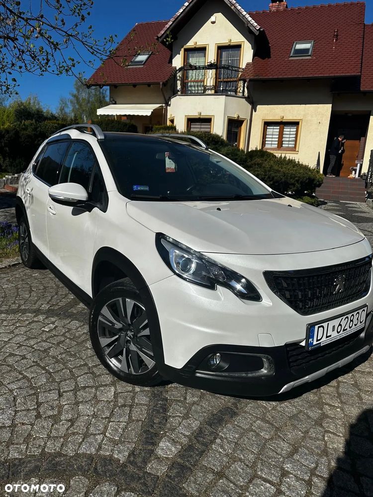Peugeot 2008 1.2 Pure Tech Active S&S EAT6 - 1