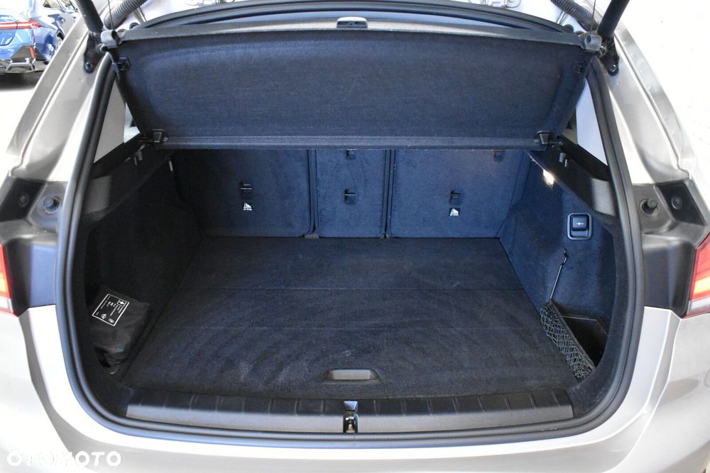 BMW X1 sDrive18i Advantage - 21
