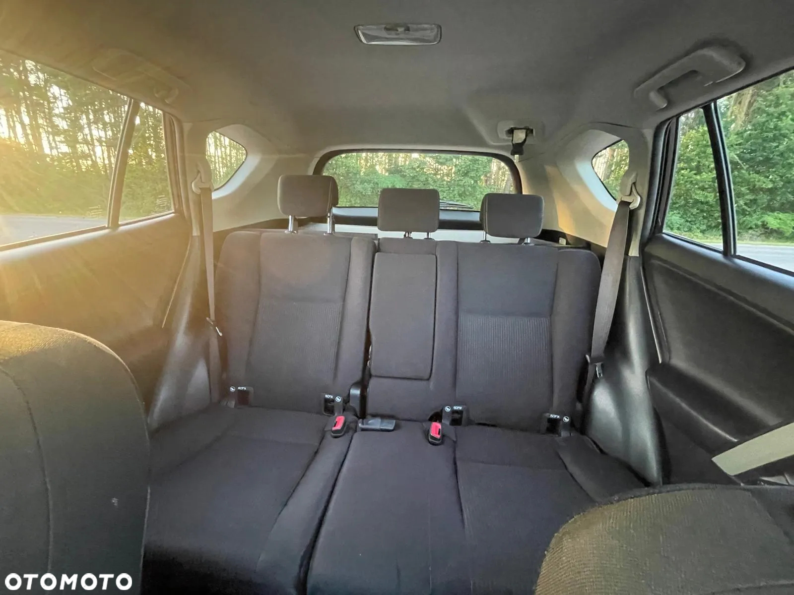 Toyota RAV4 2.2 D-CAT Premium - 9