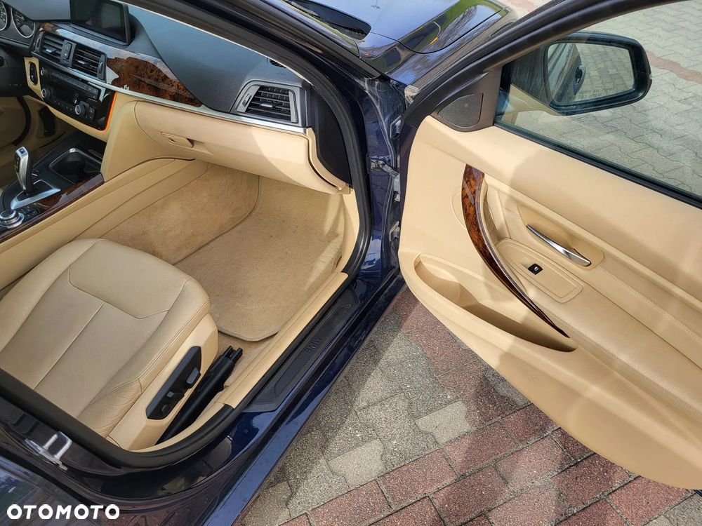 BMW Seria 3 328i xDrive - 19