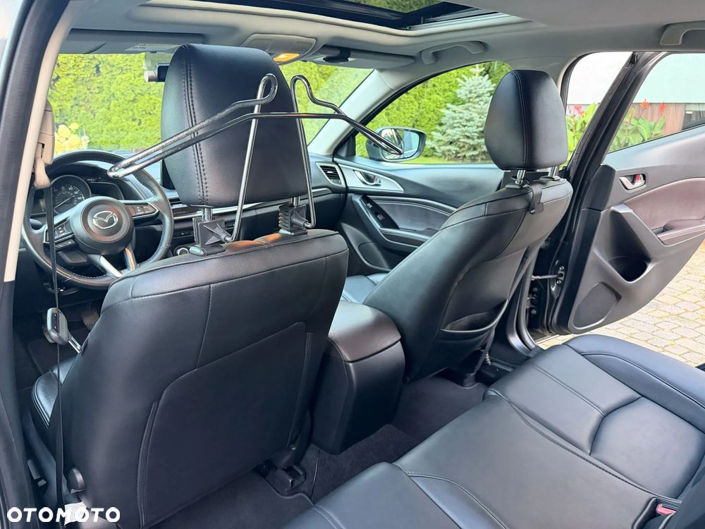 Mazda 3 - 7