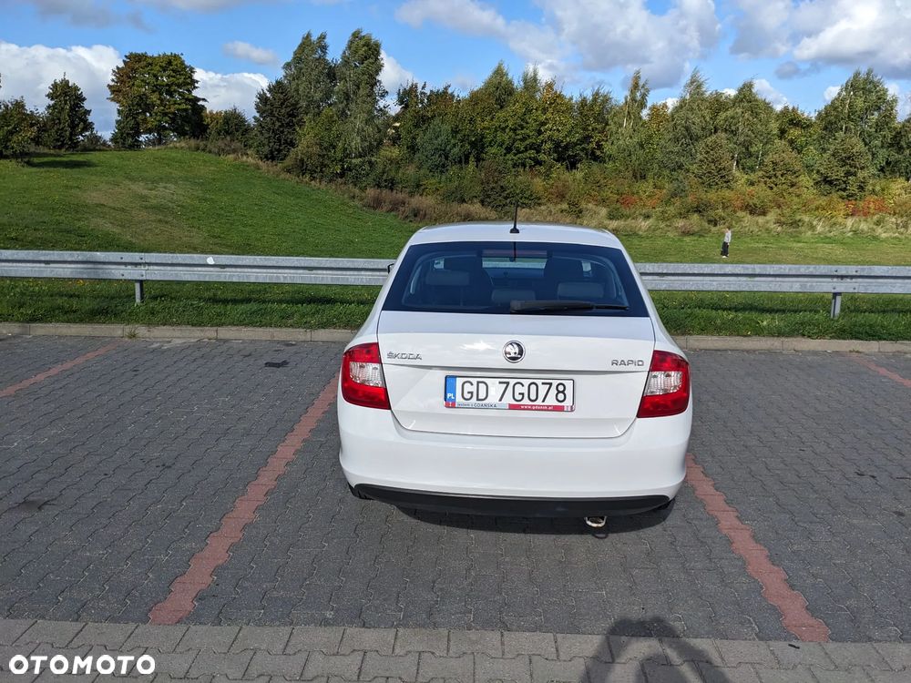 Skoda RAPID - 23