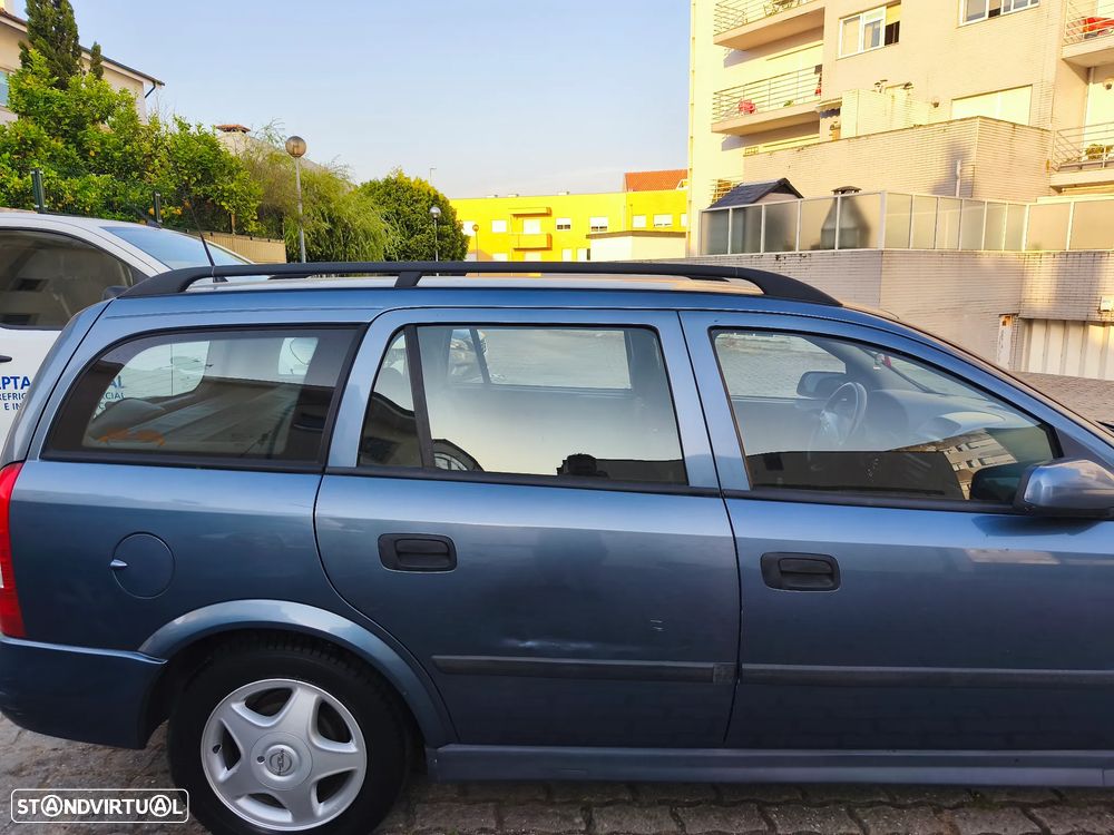 Opel Astra Caravan 1.4i 16V - 3