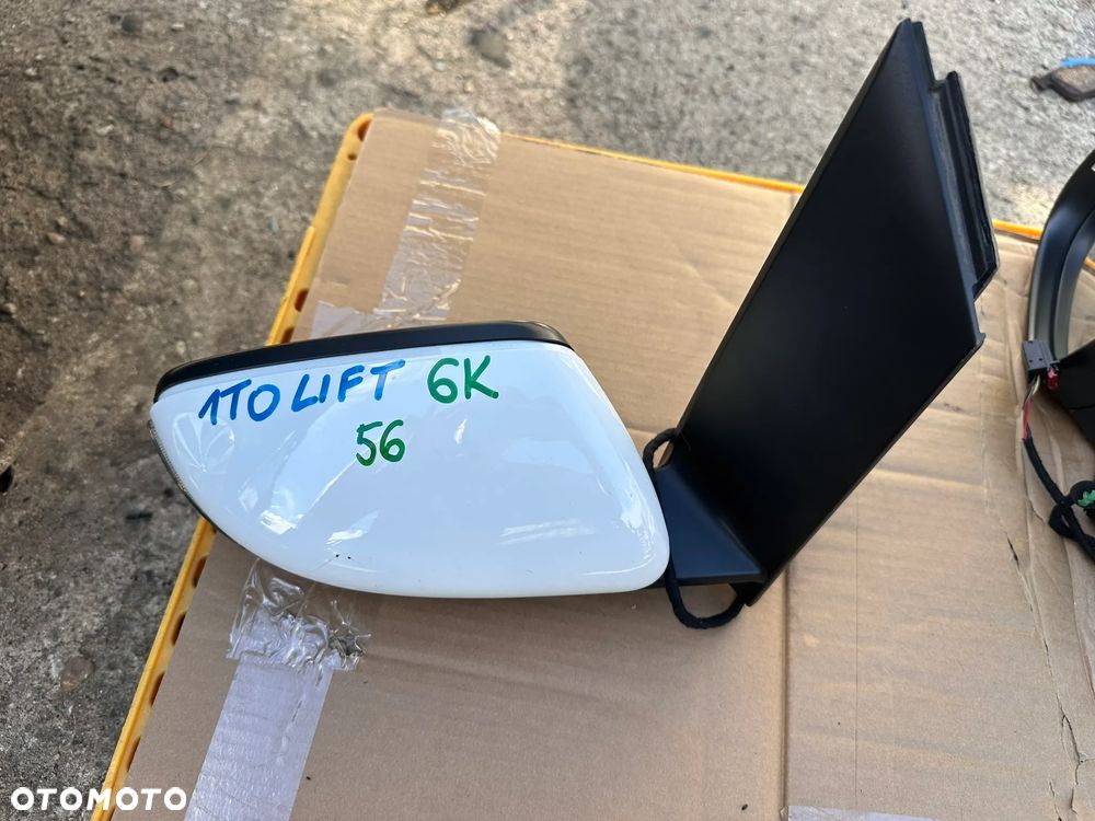 Lusterko prawe VW Touran 1T 1T0 6K 6 kabli 11-15 rok - 1