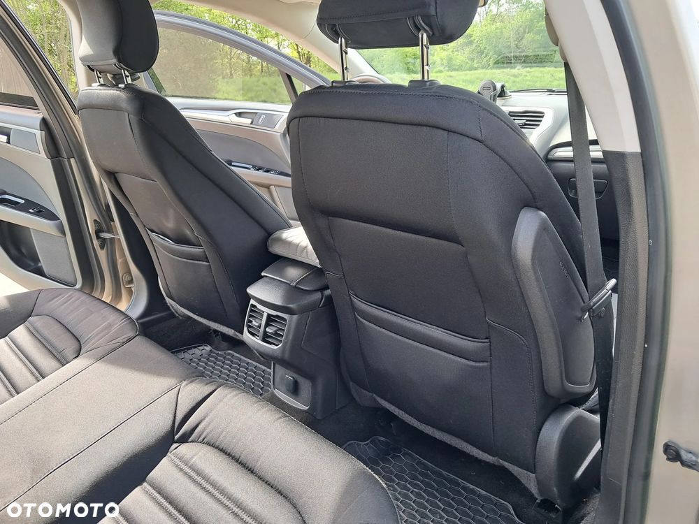 Ford Mondeo - 15