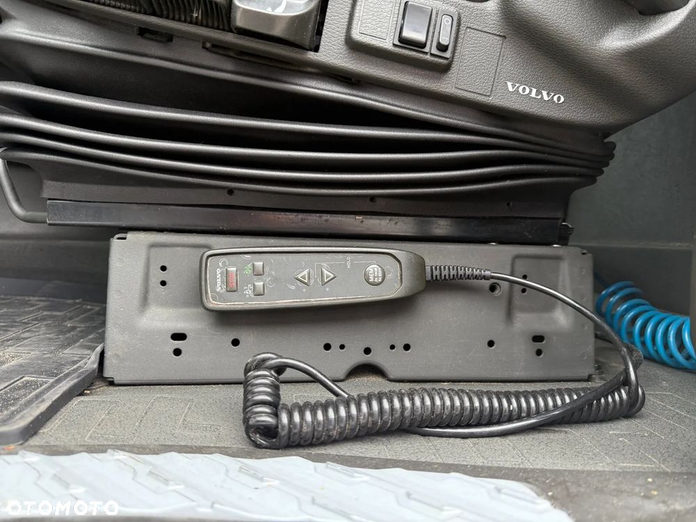 Volvo FH16 650 6x4 EURO6 CIĄGNIK SIODŁOWY Z HYDRAULIKĄ - 9