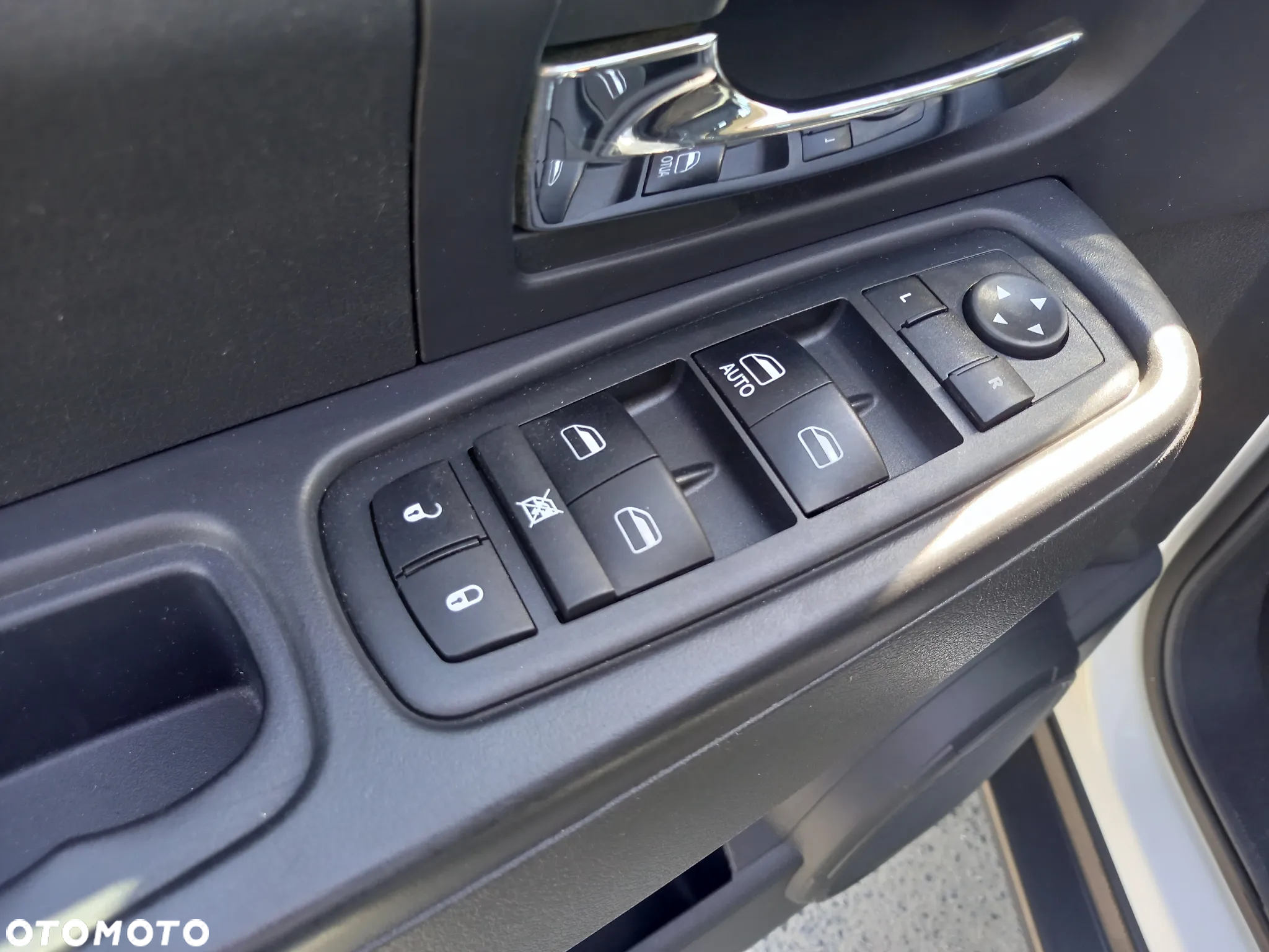 Jeep Liberty - 21