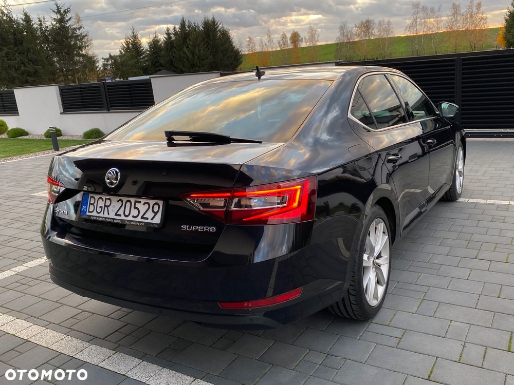 Skoda Superb 2.0 TDI L&K - 6