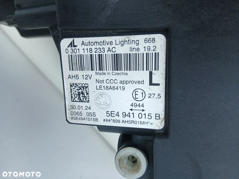 Reflektor przód przedni lewy lampa FULL LED Skoda Octavia IV - 4