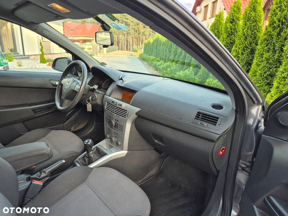 Opel Astra 1.6 Edition - 16
