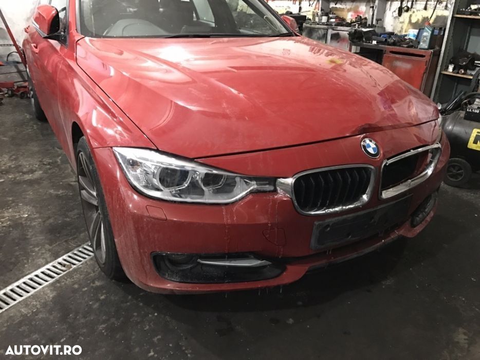 Dezmembram BMW 320d(f30)din 2013 - 1