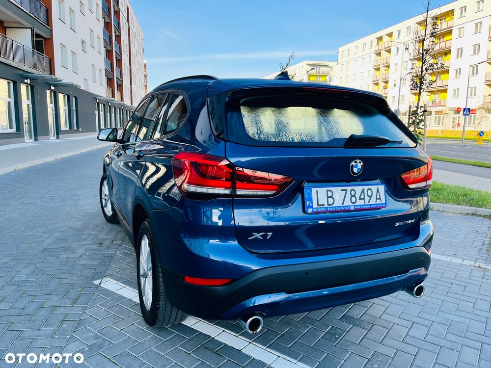 BMW X1 sDrive18d Business Edition - 11