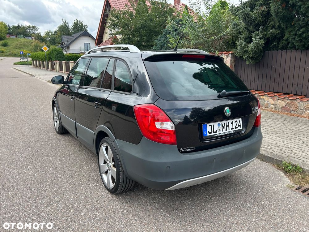 Skoda Fabia 1.6 16V Scout - 19