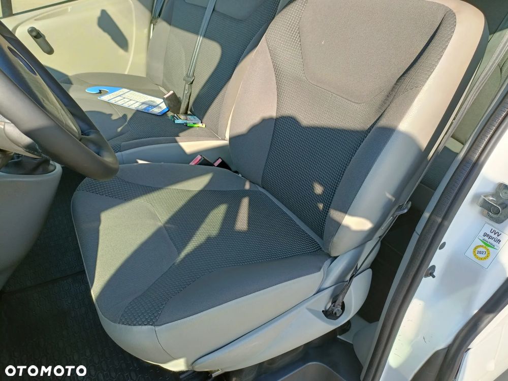 Opel Vivaro - 4