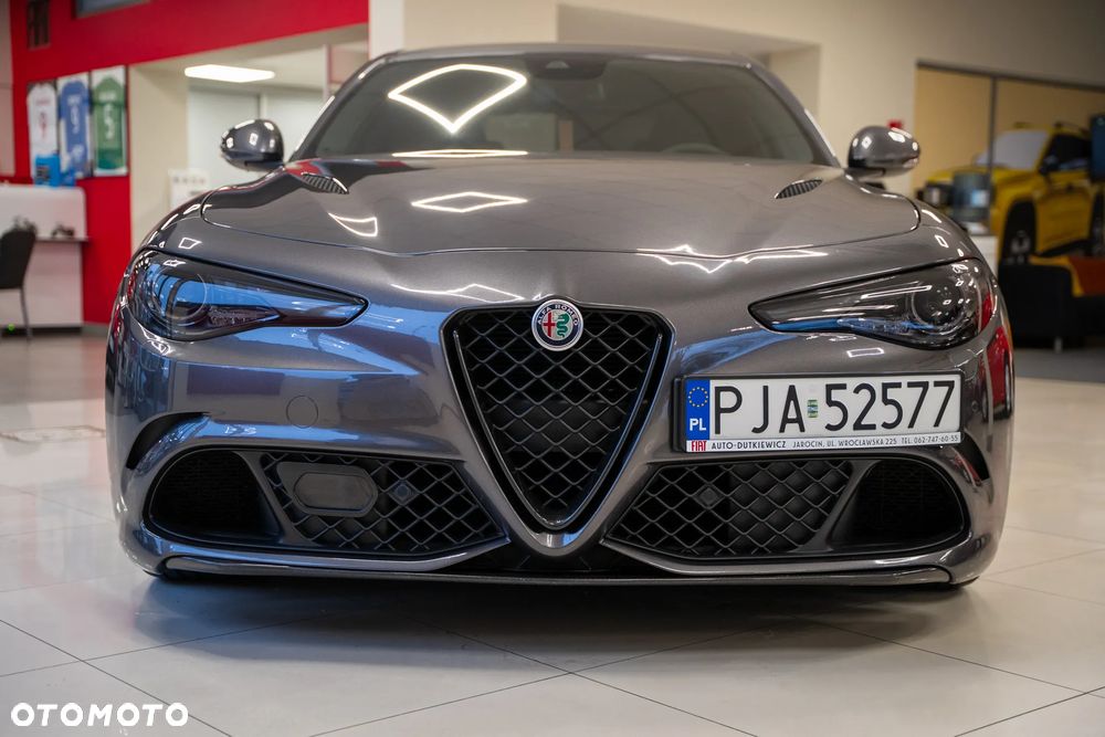 Alfa Romeo Giulia 2.9 Bi Turbo V6 Quadrifoglio - 4