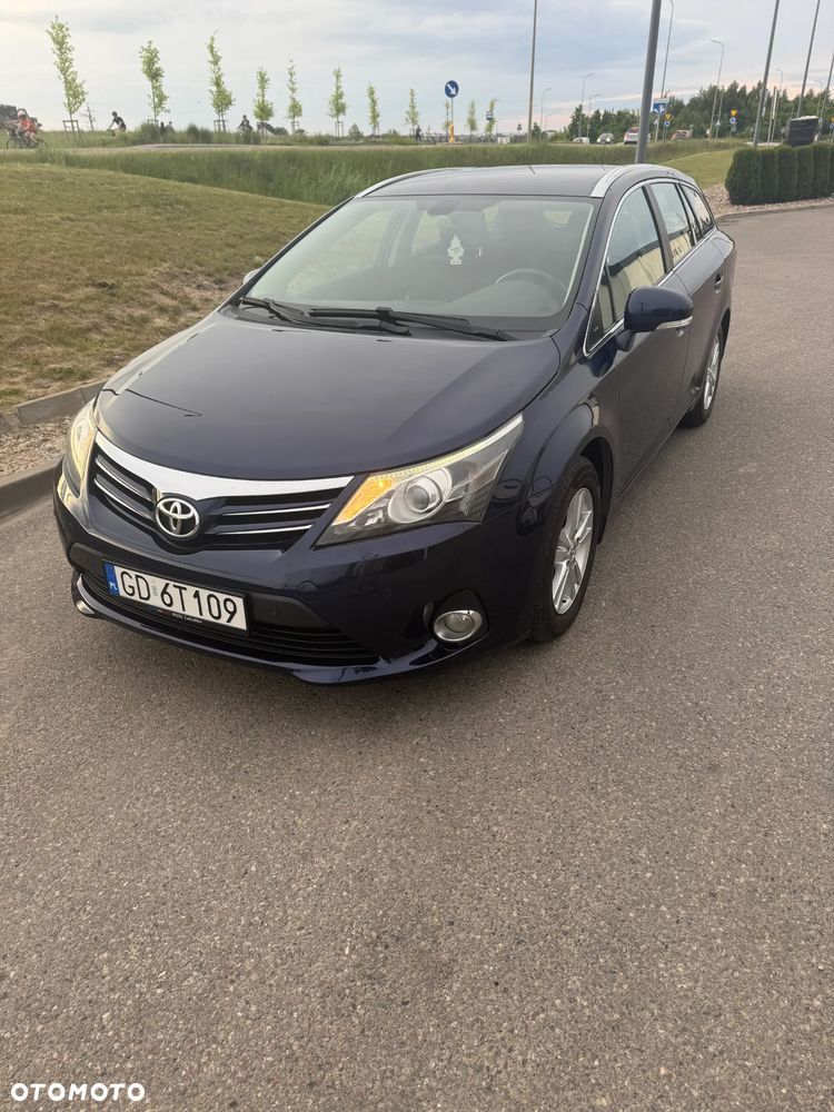Toyota Avensis 1.8 Sol plus NAVI MS - 1