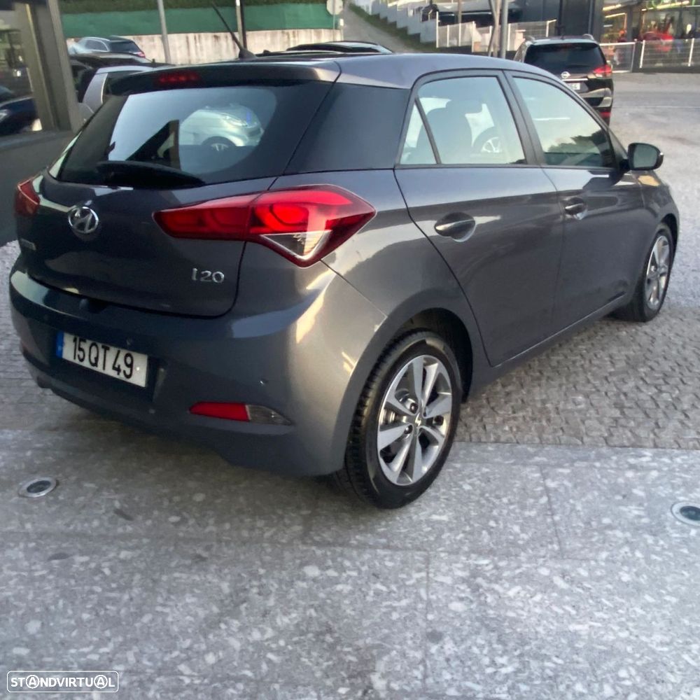 Hyundai i20 1.4 Comfort+P.Look+JLL16 AT - 2