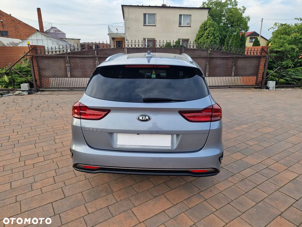 Kia Ceed 1.4 T-GDI L Business Line DCT - 10