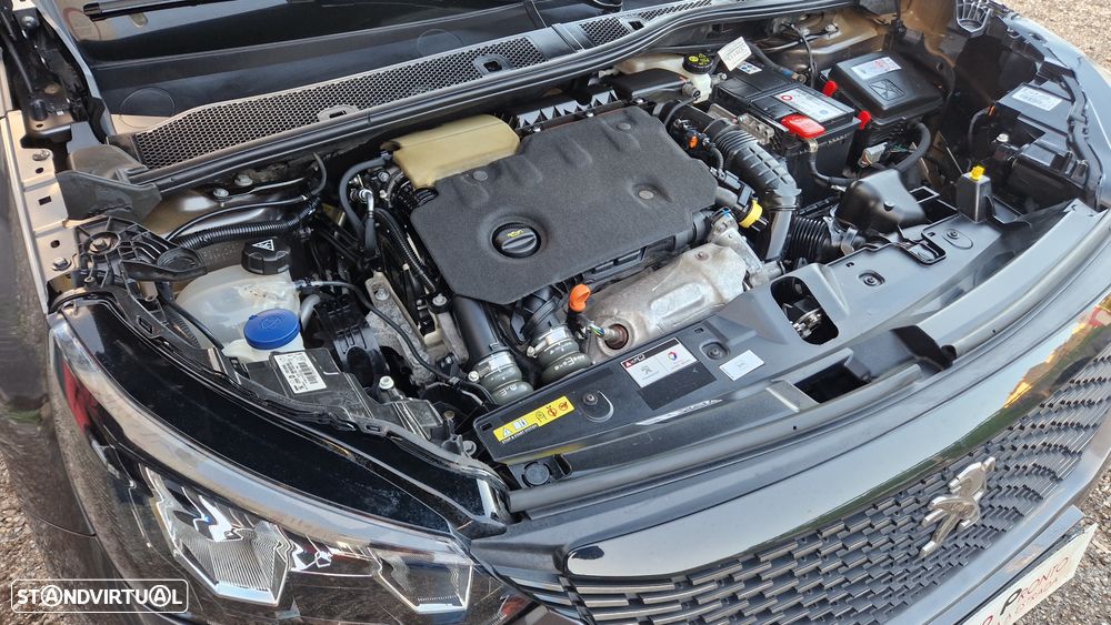 Peugeot 2008 1.5 BlueHDi Allure Pack EAT8 - 35