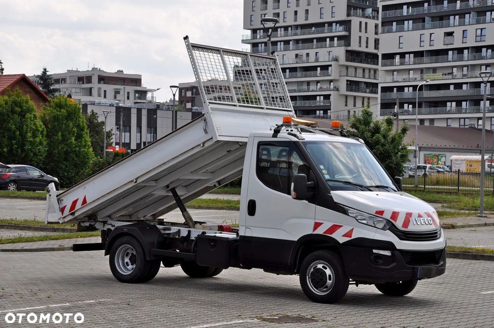 Iveco Daily - 18