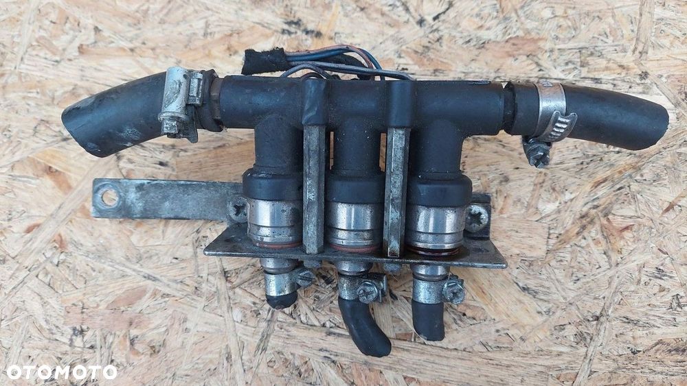 LISTWA WTRYSKOWA WTRYSKI LPG GAZ OPEL OMEGA B 3.0 - 3