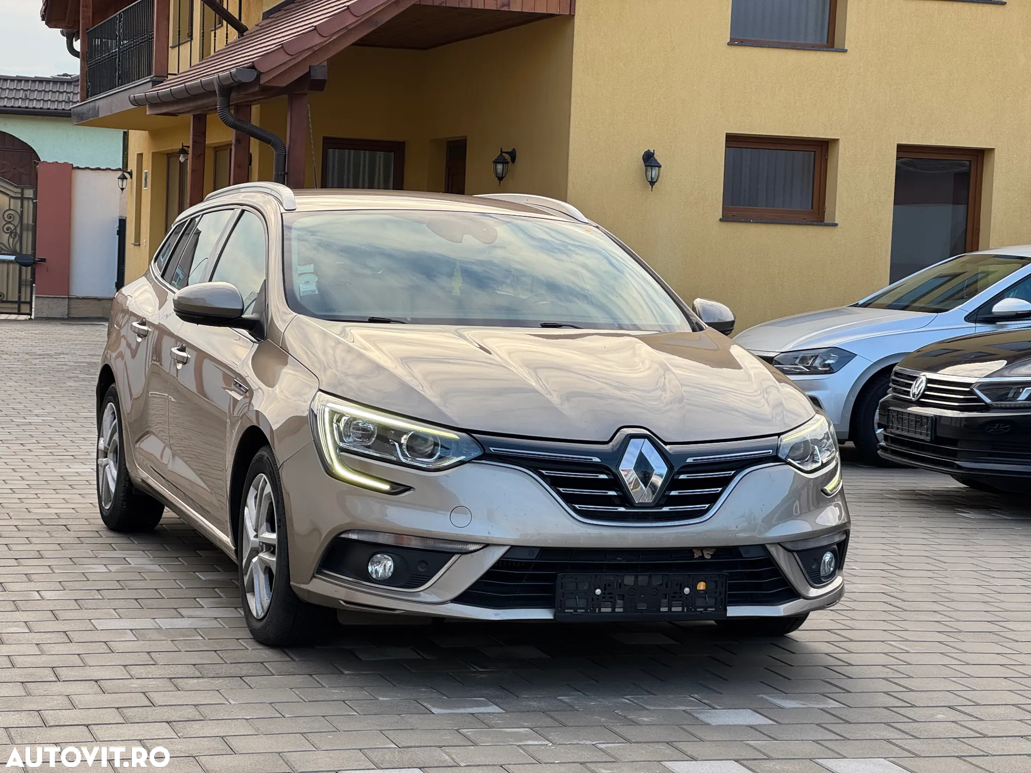 Renault Megane Grandtour ENERGY dCi 110 EDC BUSINESS - 26