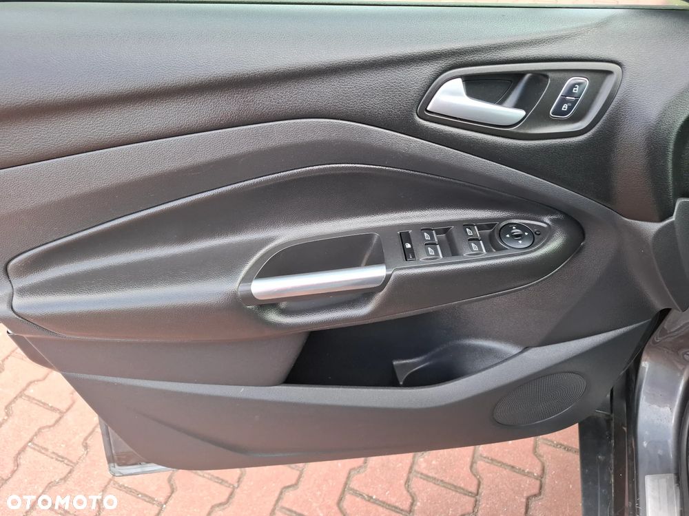 Ford Kuga 2.0 TDCi 4x4 ST-Line - 33
