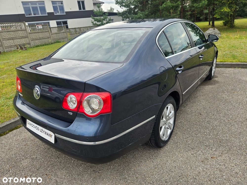 Volkswagen Passat 1.9 TDI Comfortline - 13