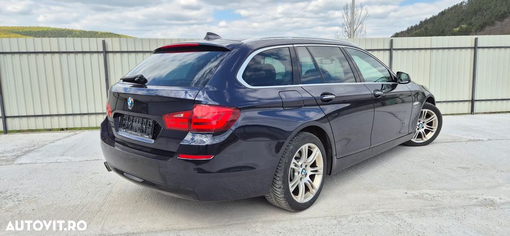 BMW Seria 5 525d xDrive AT - 3