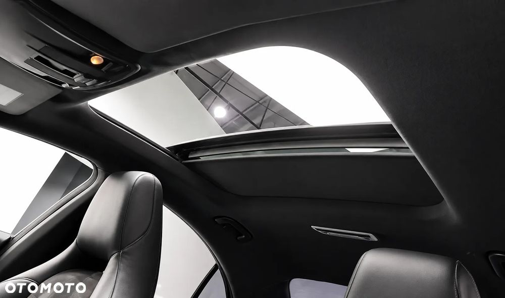 Mercedes-Benz CLA 250 4-Matic AMG Line - 14
