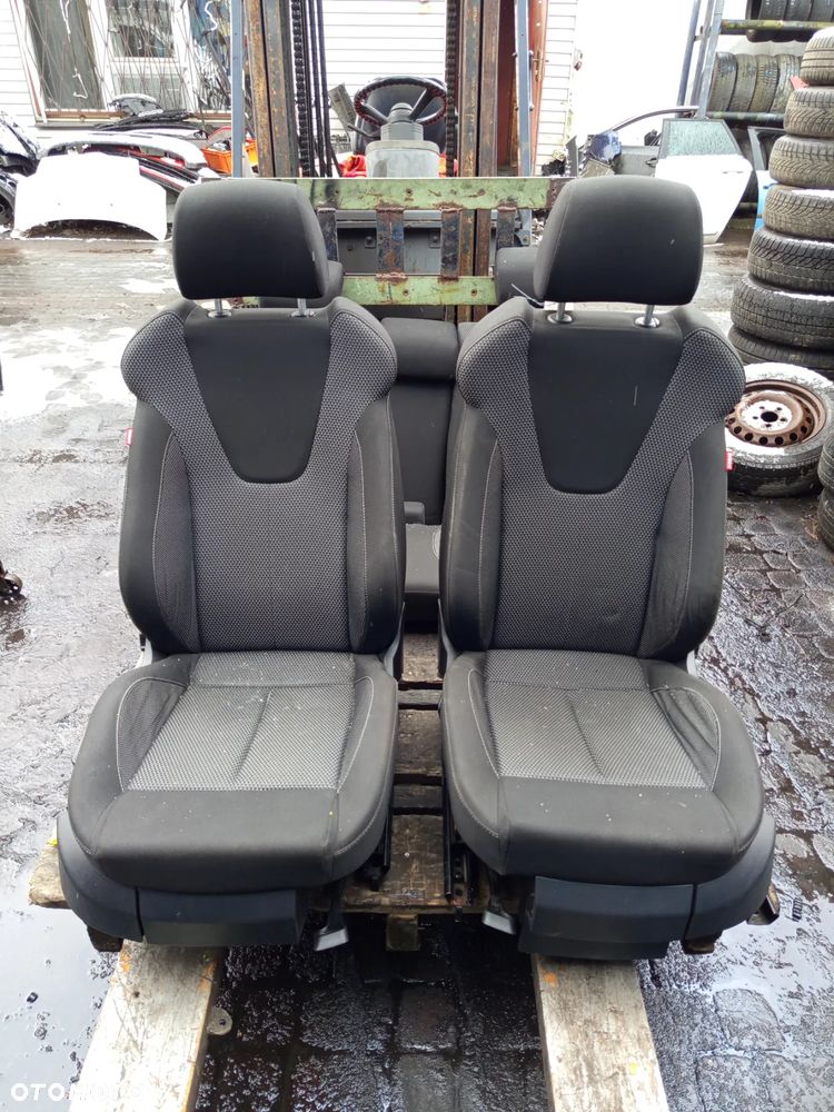 KOMPLET FOTELI  SEAT LEON II 09 - 1