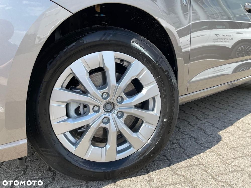Ford Tourneo Connect - 11