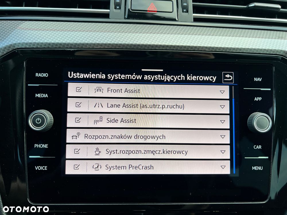 Volkswagen Passat Alltrack 2.0 TDI SCR DSG 4Motion - 31