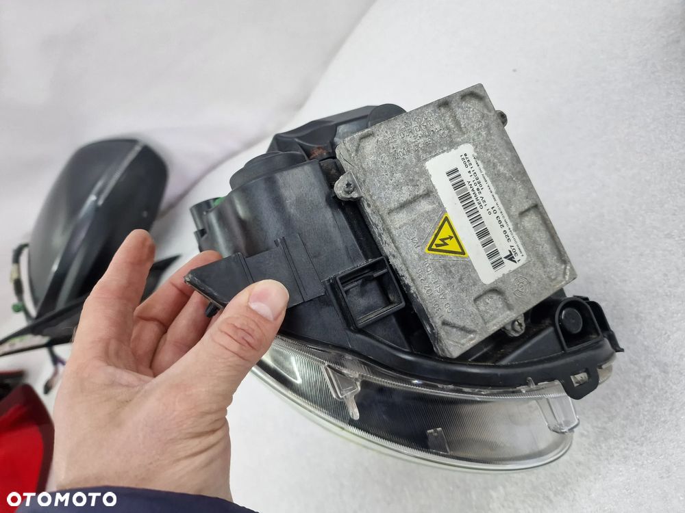 FIAT 500 07-15 KOMPLET LAMP PRZEDNICH PRZÓD LEWA / PRAWA LAMPA PRZEDNIA PRZÓD XENON + SPRYSKIWACZE , NR AUKCJI LA546 - 6