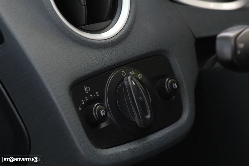 Ford Fiesta 1.25 Titanium 124g - 26