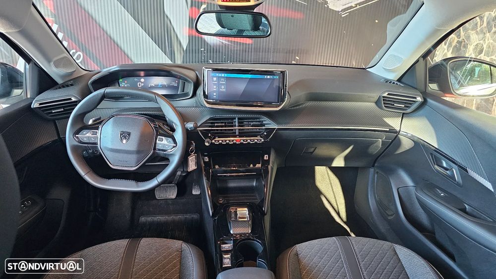 Peugeot 208 1.2 Hybrid Allure e-DCS6 - 19