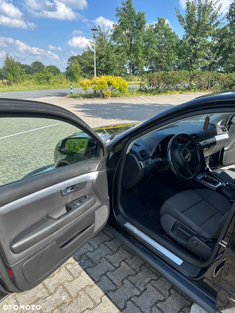Audi A4 Limousine 2.0 T FSI quattro - 13
