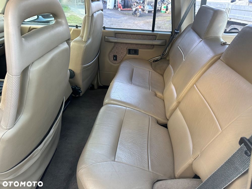 Land Rover Discovery - 10