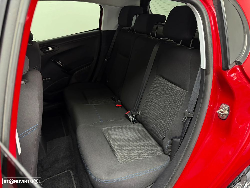 Peugeot 208 1.2 PureTech Signature - 10