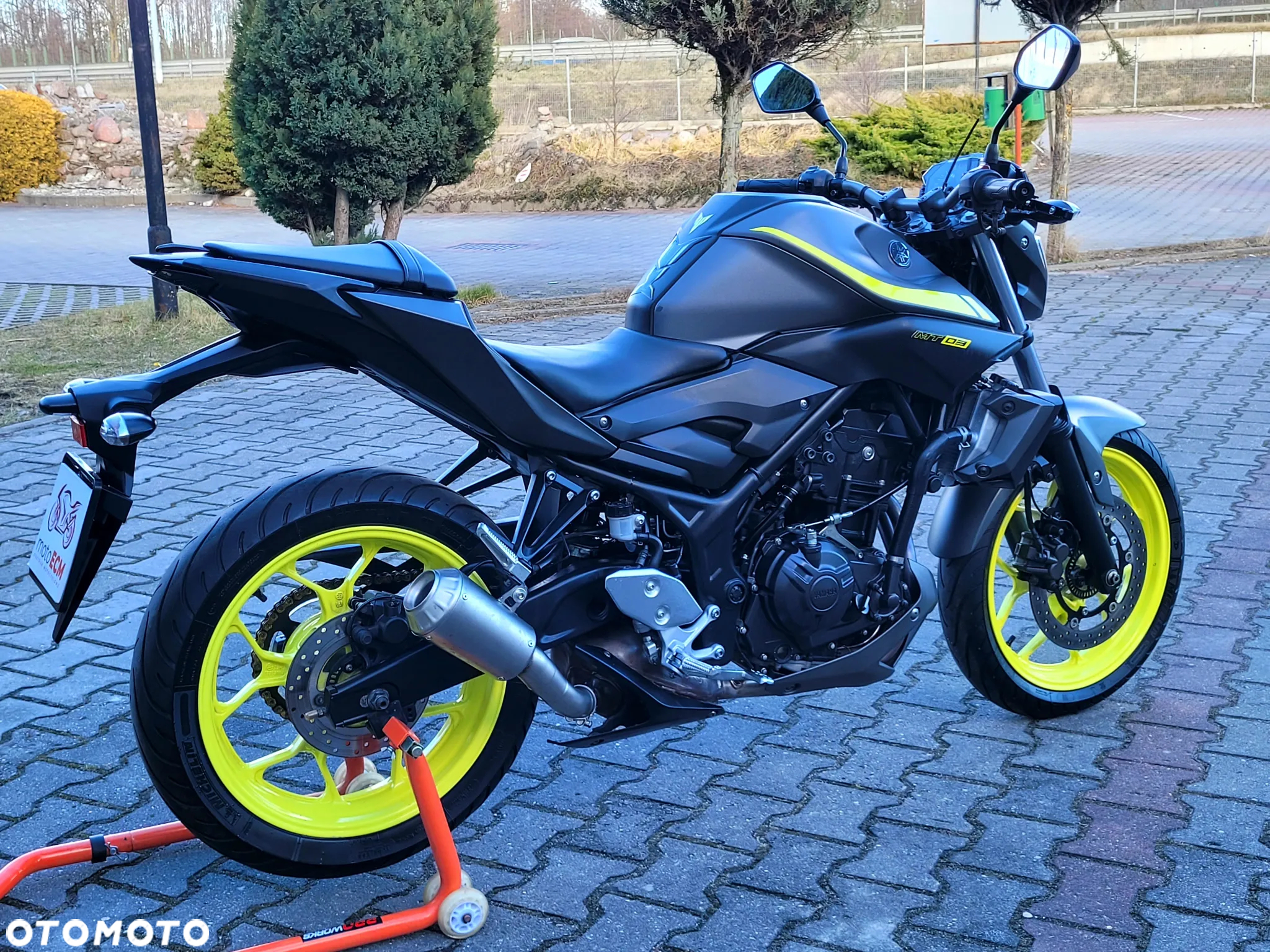 Yamaha MT - 3