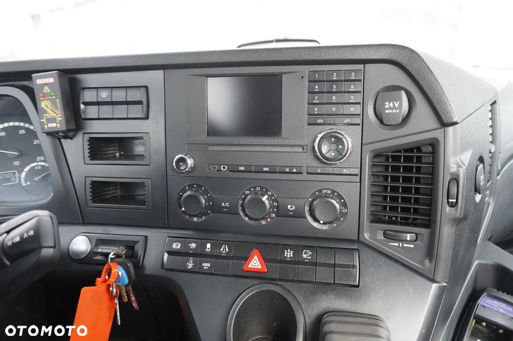 Mercedes-Benz Arocs 2633 burtowy / HDS FASSI F155A.0.23 / PILOT / 230 tys. km - 25