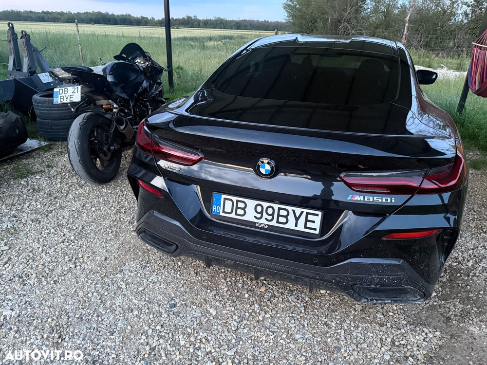 BMW Seria 8 - 7