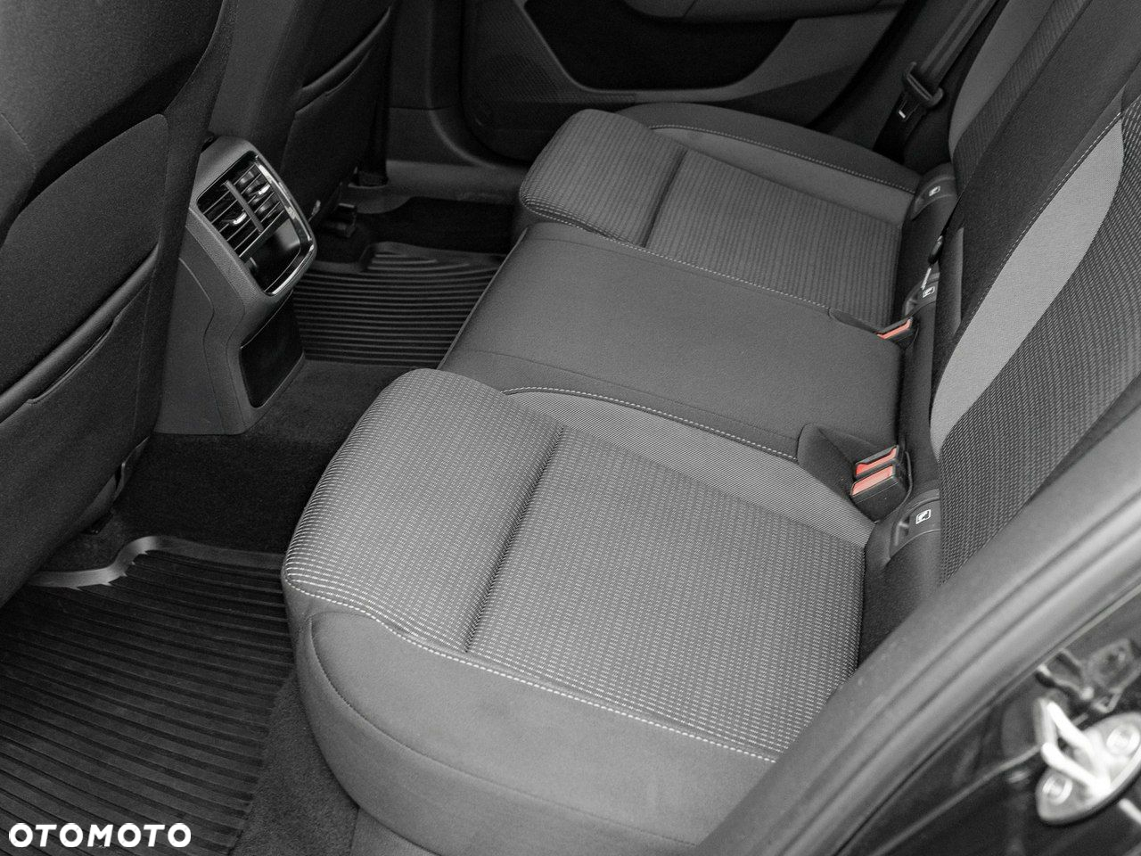 Skoda Octavia 1.5 TSI ACT Ambition - 23
