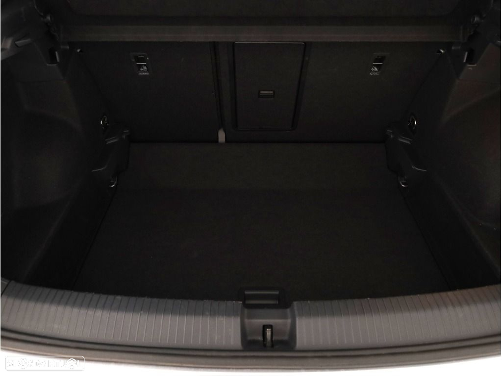 VW T-Roc 1.5 TSI R-Line DSG - 25