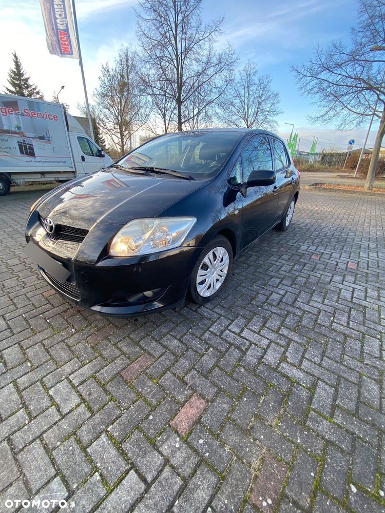 Toyota Auris 1.4 D-4D Premium - 2