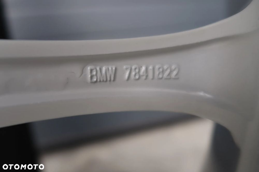 011 Felga BMW 7841822 9,5x19et13 - 9