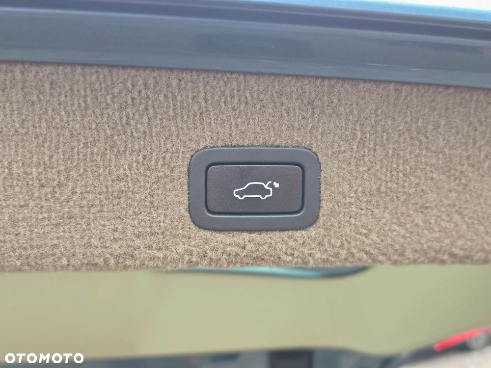 Volvo V70 2.5T Summum - 16